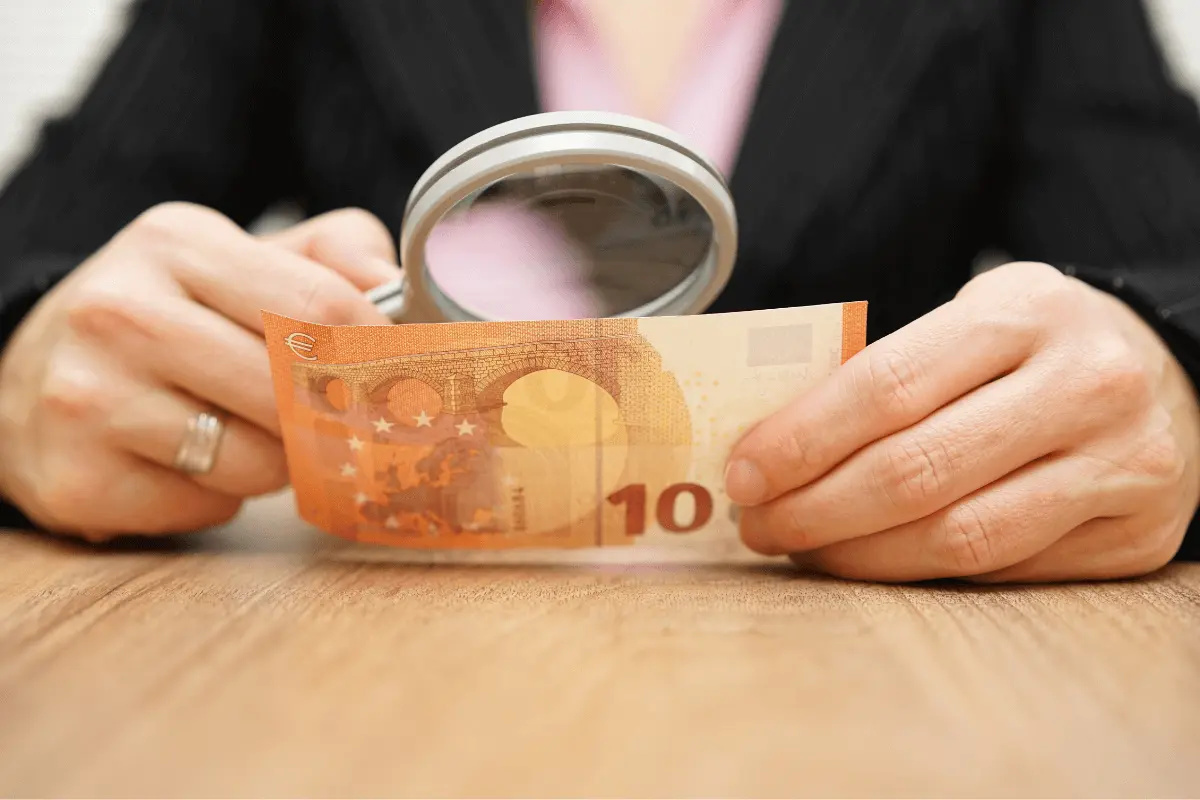Falschgeld: Wie Sie es gar nicht erst annehmen